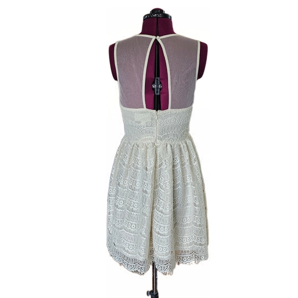 En Creme From Nordstrom Cream Lace Sheer Midi Dress NWT - Picture 7 of 16